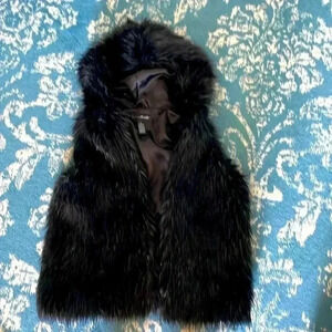 Willi Smith soft faux for hooded vest, large